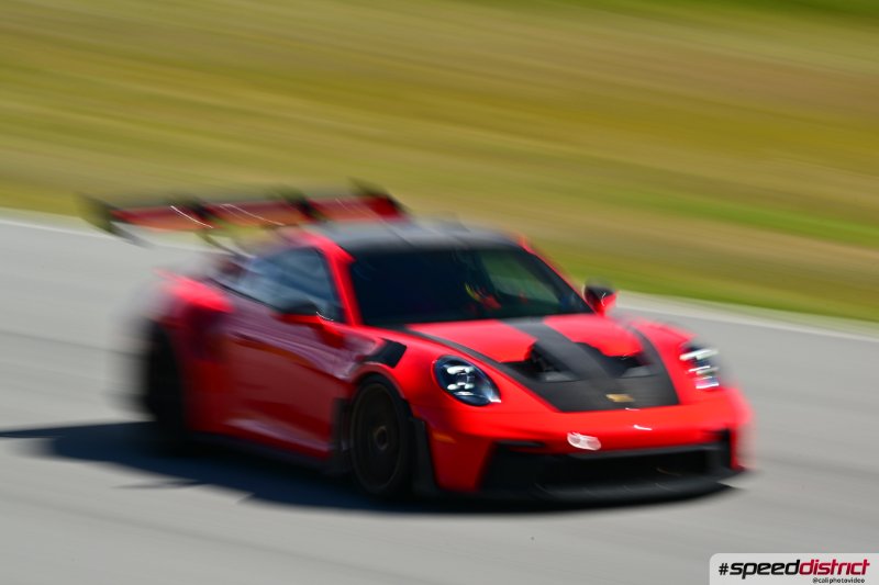 Porsche 911 GT3 RS red