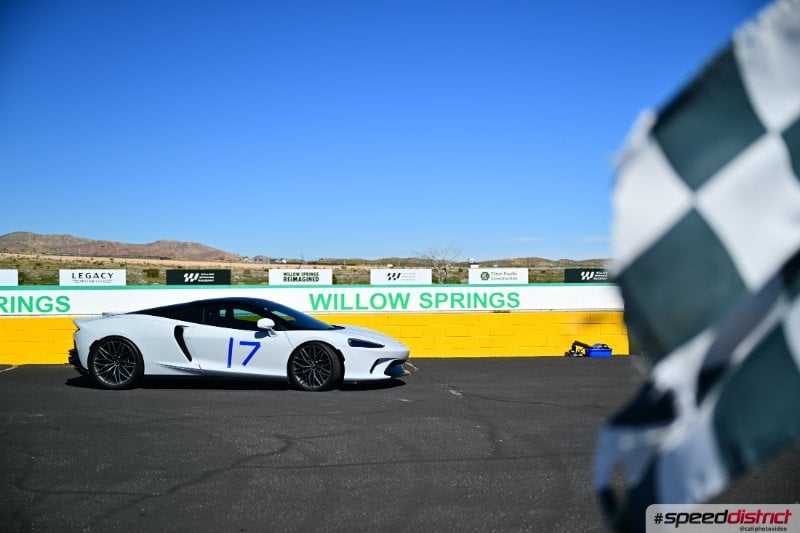 McLaren GT white