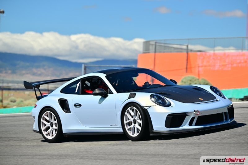 Porsche 911 GT3 RS white