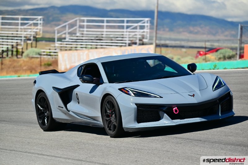 Chevrolet Corvette Z06 white