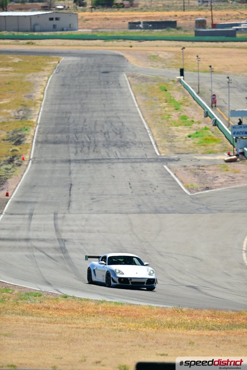 Porsche 911 GT3 RS white