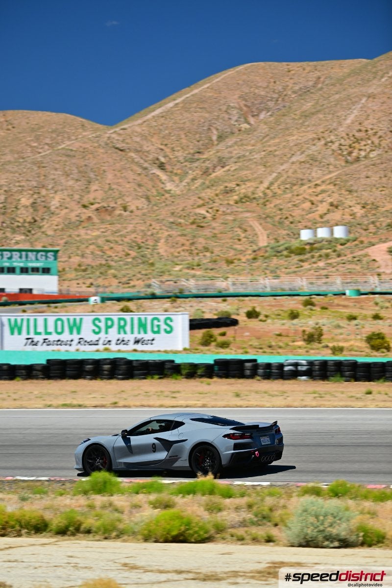 Chevrolet Corvette Z06 white