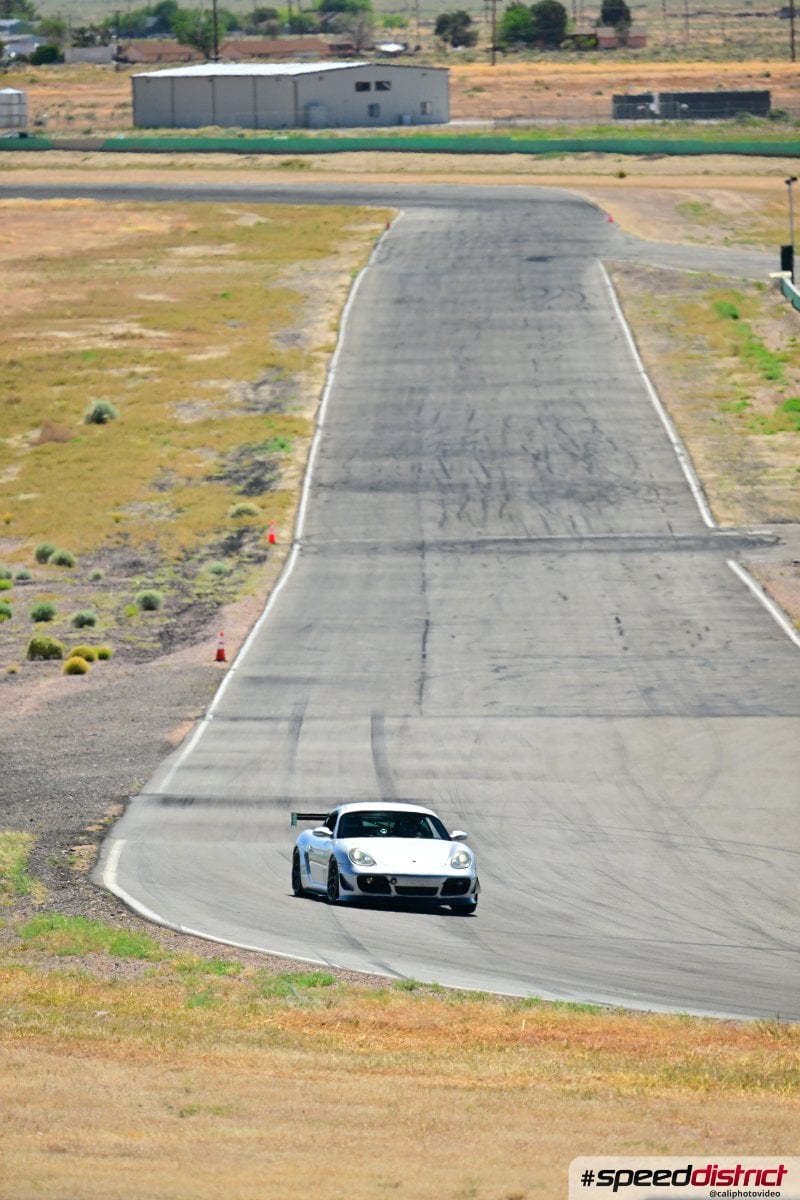 Porsche 911 GT3 RS white