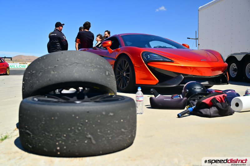 McLaren 570S