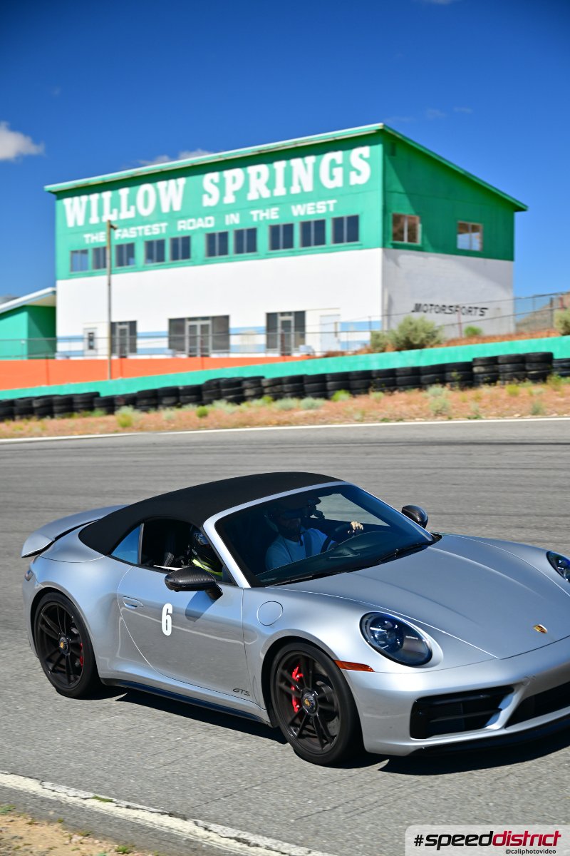Porsche 911 GTS