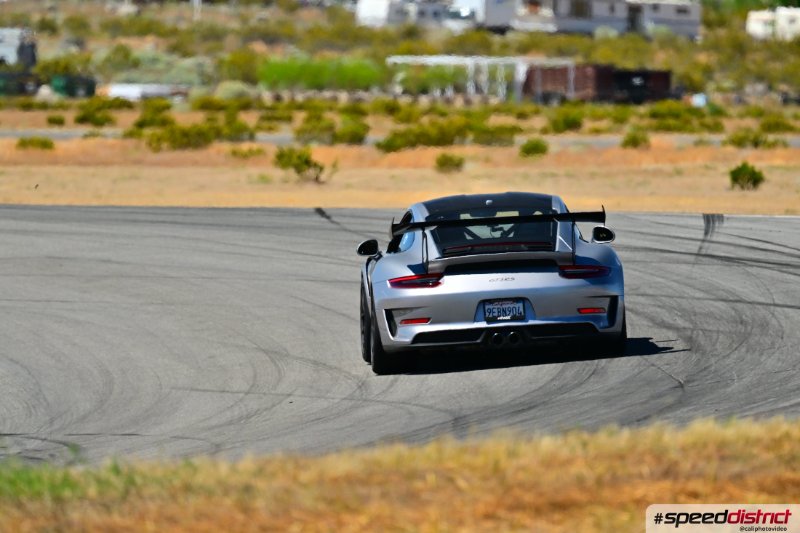 Porsche 911 GT3 RS white