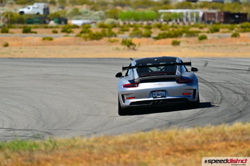 Porsche 911 GT3 RS white
