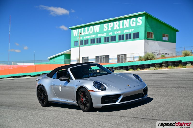 Porsche 911 GTS