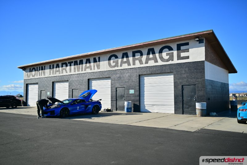 Chevrolet Corvette blue