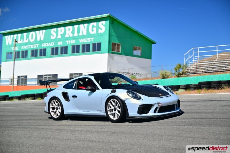 Porsche 911 GT3 RS white