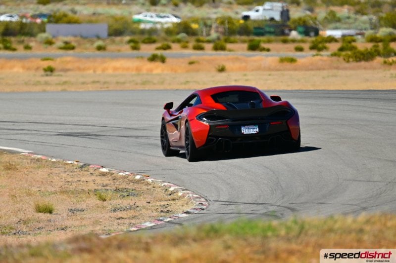 McLaren 570S red