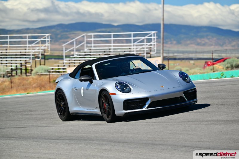 Porsche 911 GTS