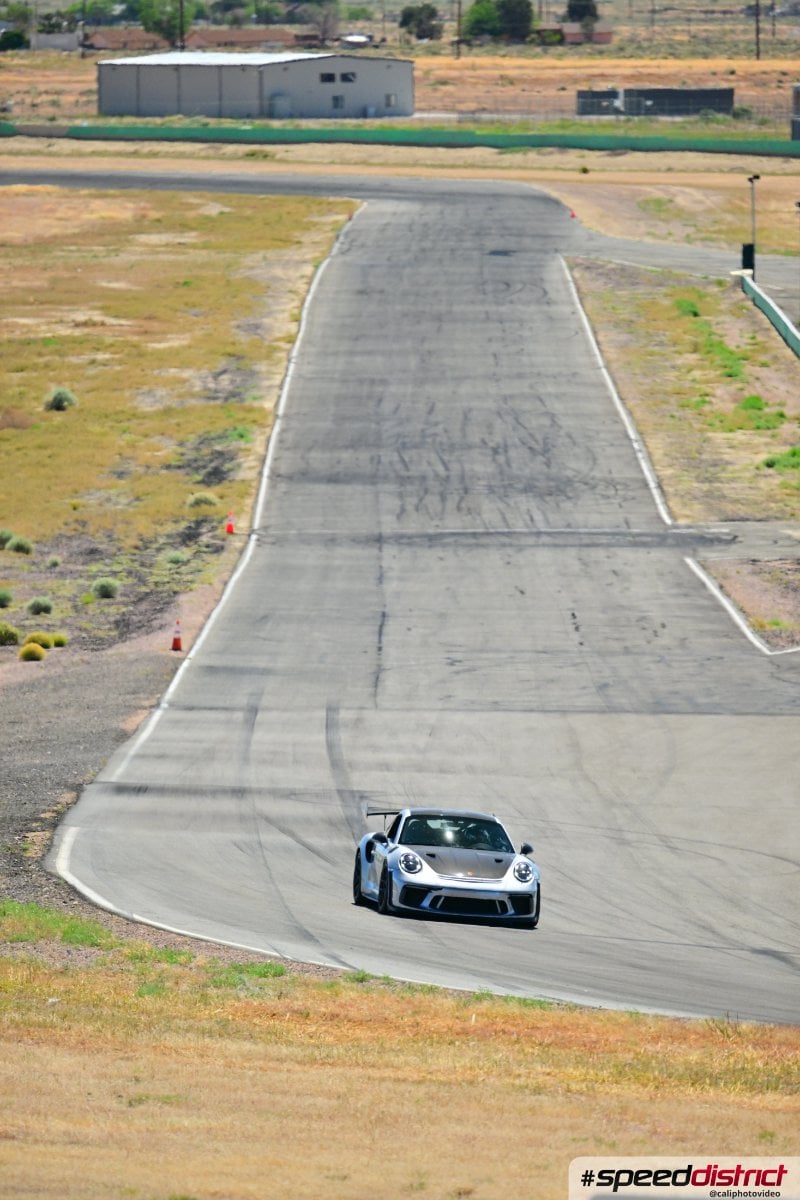 Porsche 911 GT3 RS white