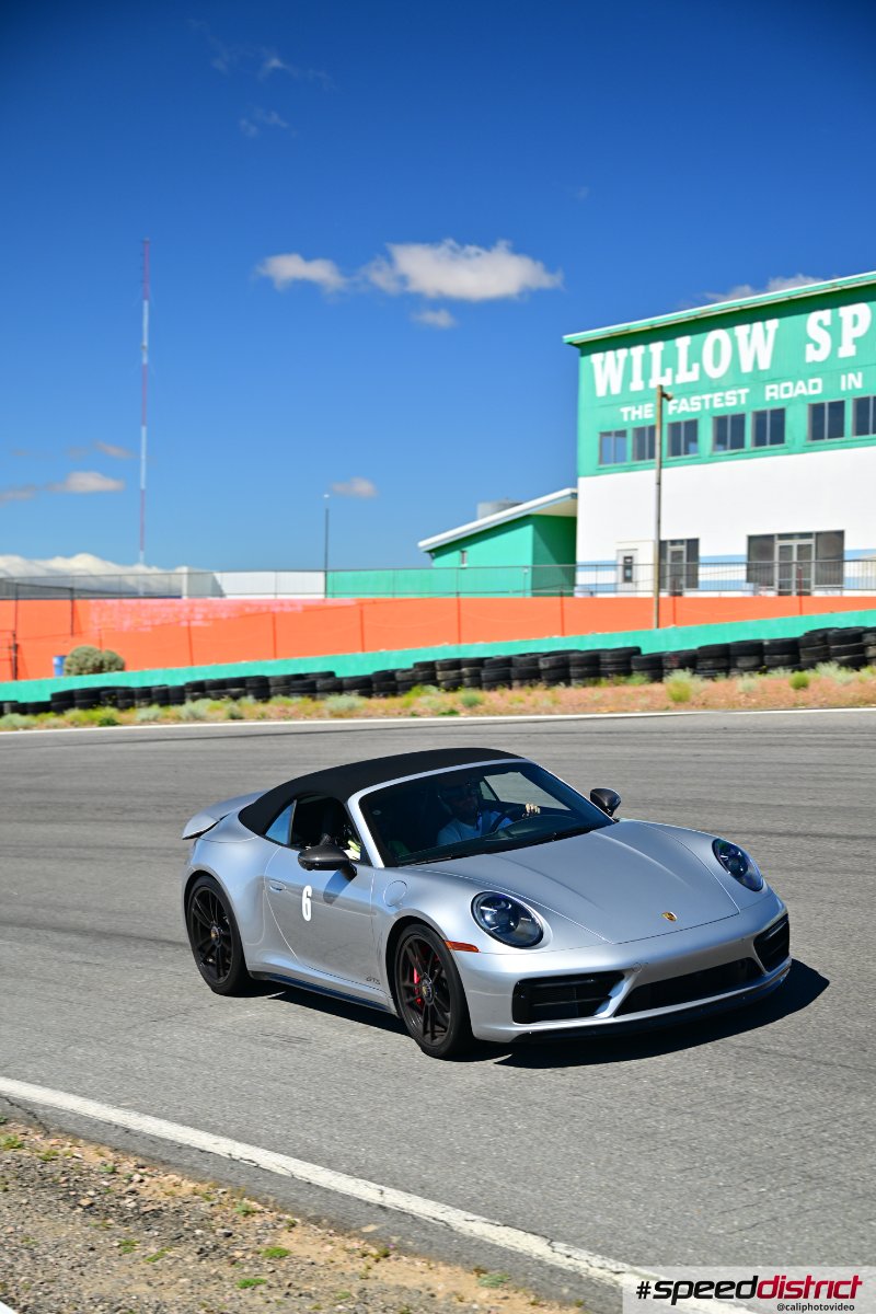 Porsche 911 GTS