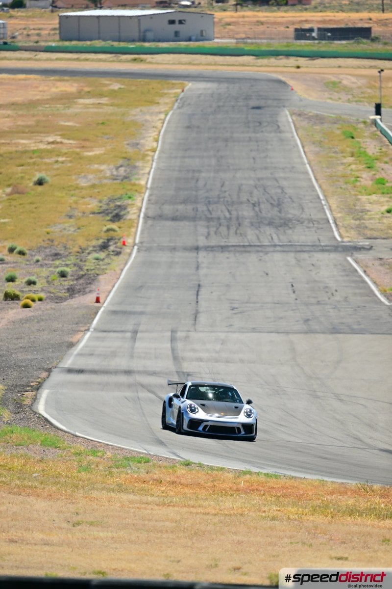 Porsche 911 GT3 white