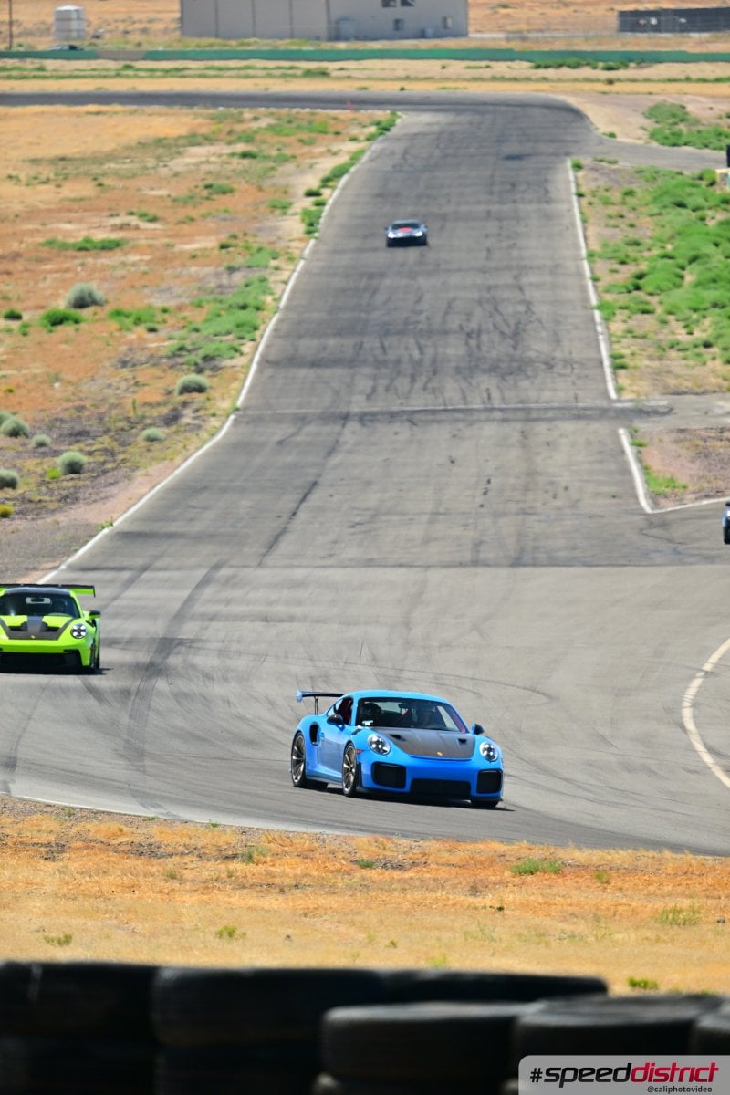 Porsche 911 GT3 RS blue