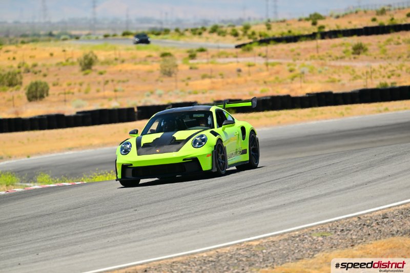 Porsche 911 GT3 RS green
