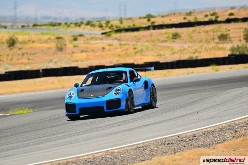 Porsche 911 GT2 RS