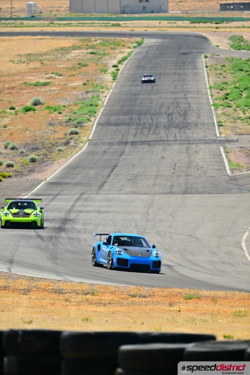 Porsche 911 GT3 RS blue