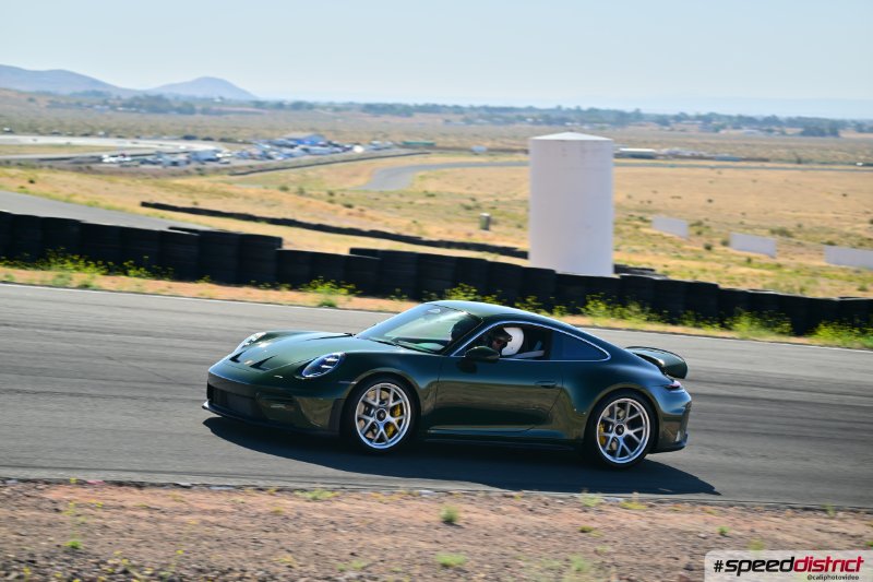 Porsche 911 GT3 RS green