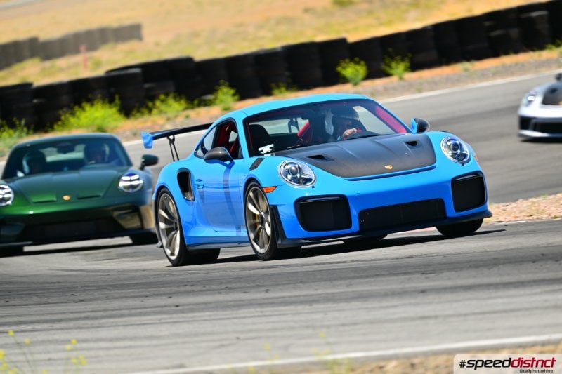 Porsche 911 GT3 RS blue