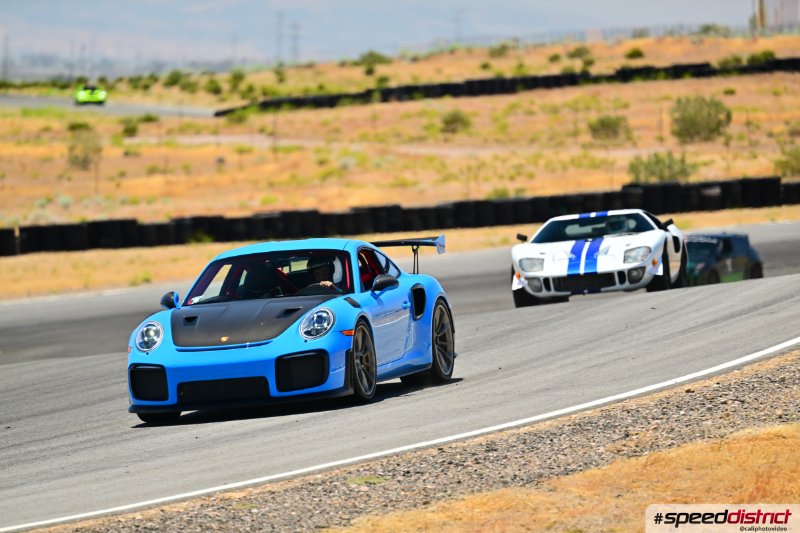Porsche 911 GT2 RS