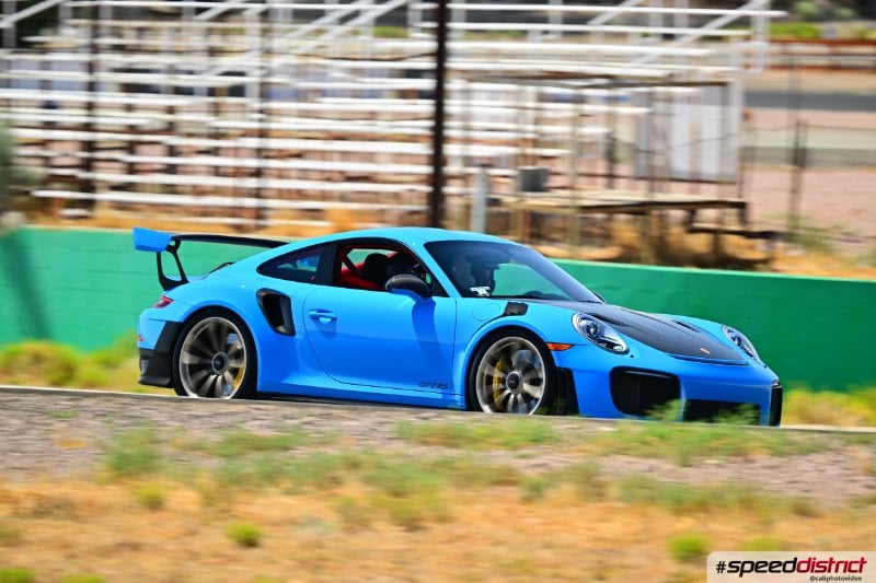 Porsche 911 GT3 RS blue