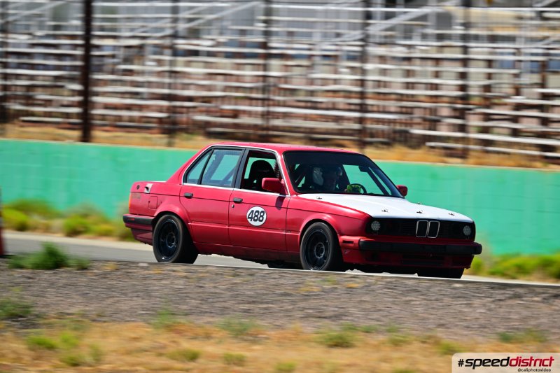 BMW E30