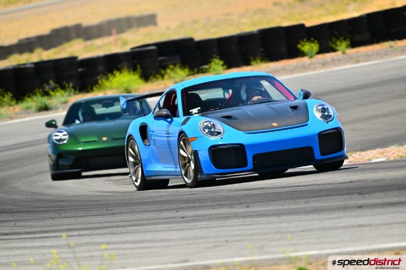 Porsche 911 GT3 RS blue