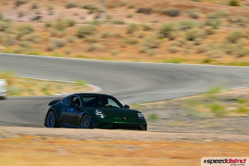 Porsche 911 GT3 RS green