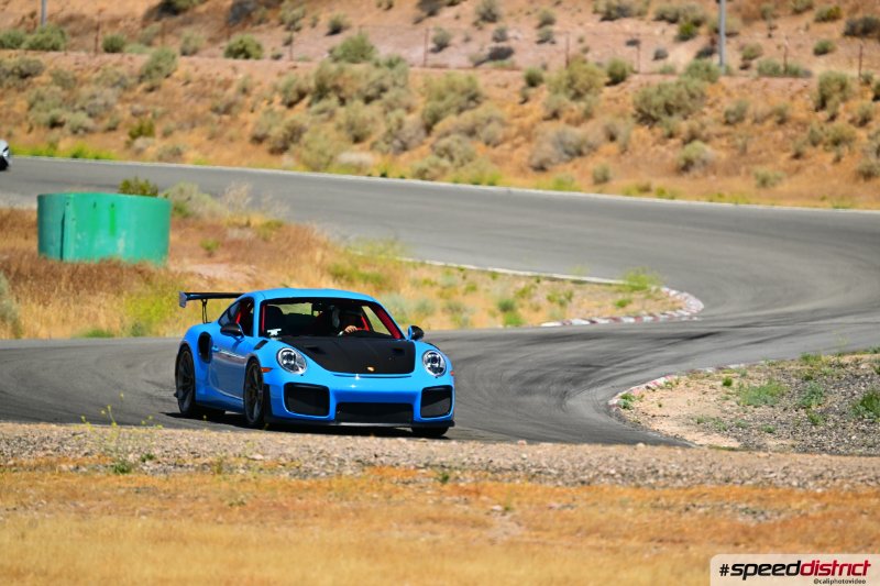 Porsche 911 GT2 RS