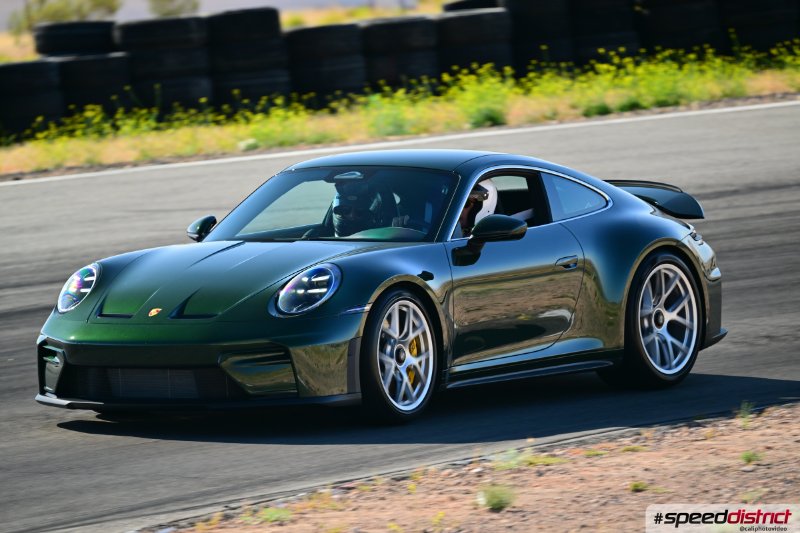 Porsche 911 GT3 RS green