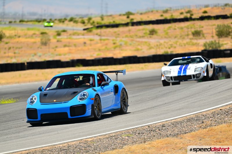 Porsche 911 GT2 RS