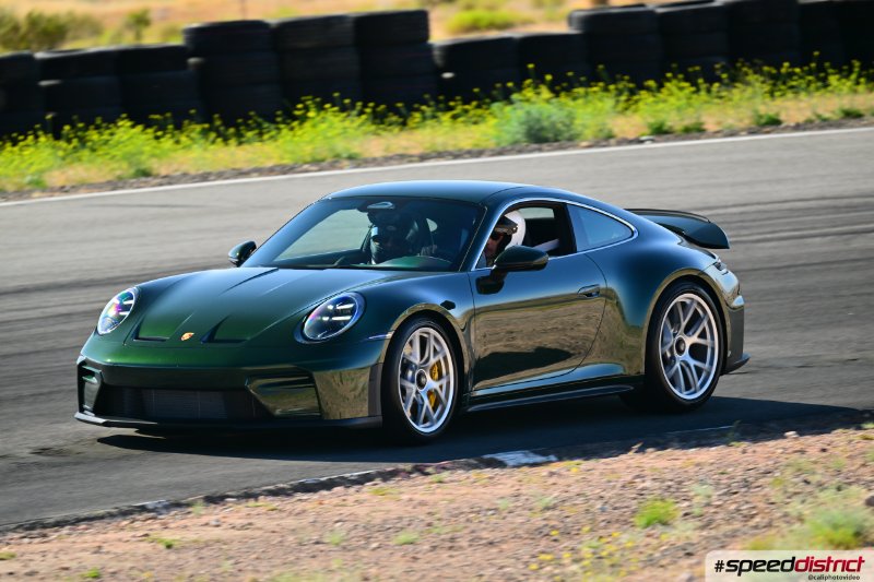 Porsche 911 GT3 RS green
