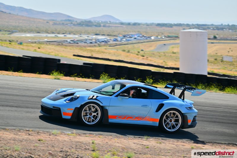 Porsche 911 GT3 RS blue