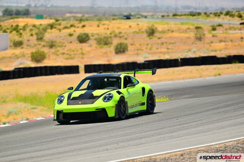 Porsche 911 GT3 RS green