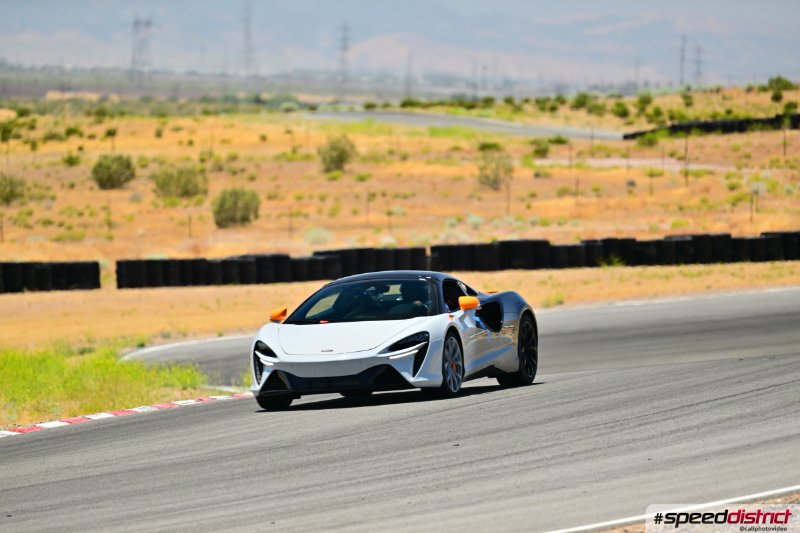 McLaren Artura