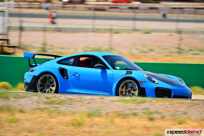 Porsche 911 GT2 RS