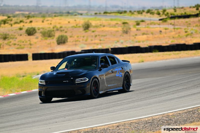 Dodge Charger Hellcat