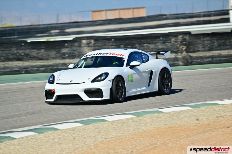Porsche Cayman GT4 RS white