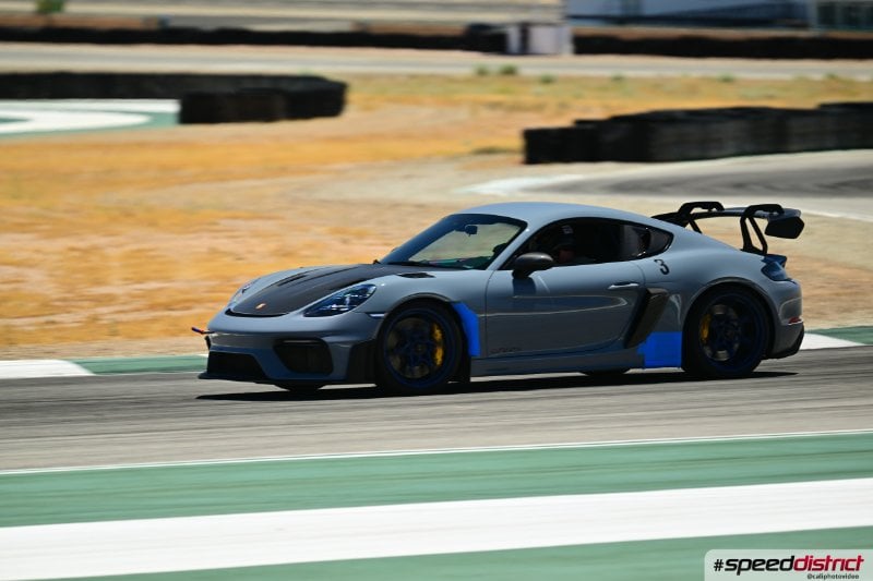 Porsche Cayman GT4 RS blue