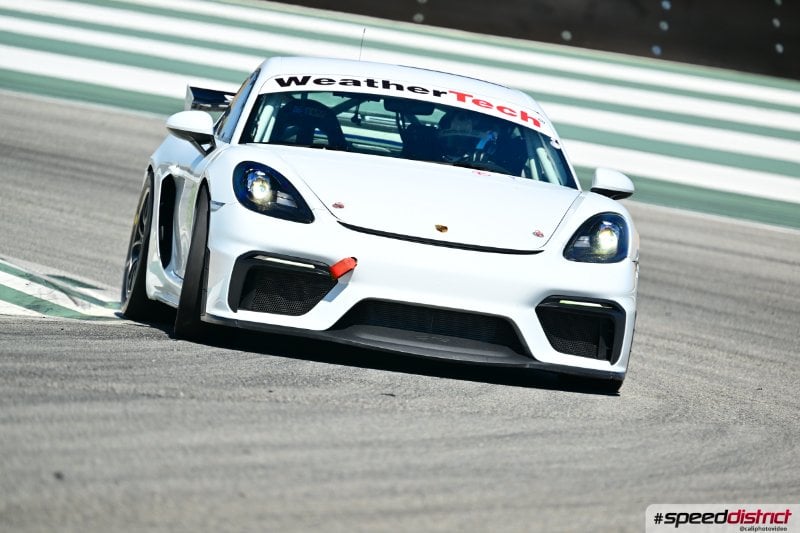 Porsche Cayman GT4 RS white