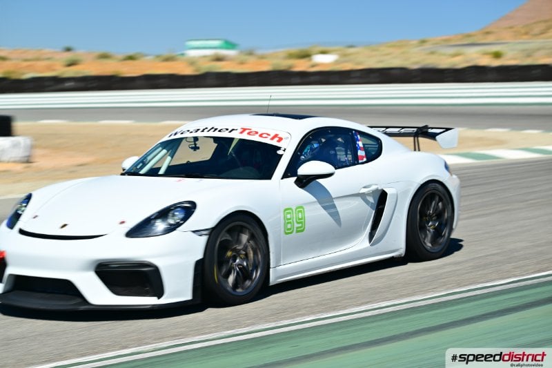 Porsche Cayman GT4 RS white