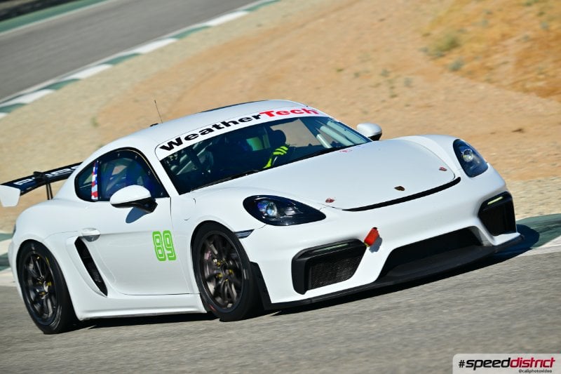 Porsche Cayman GT4 RS white