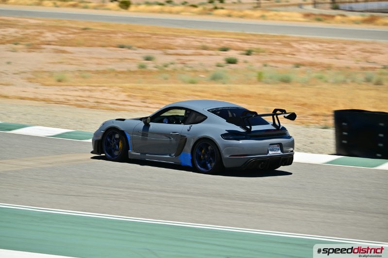 Porsche Cayman GT4 RS silver