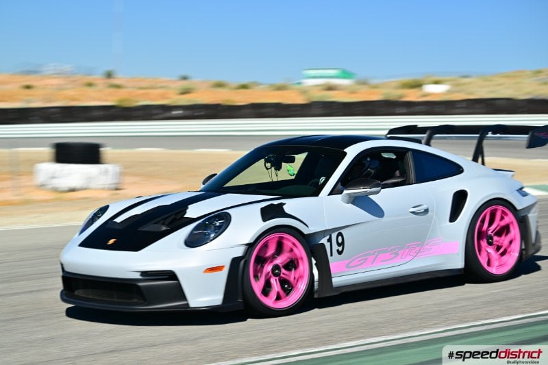 Porsche 911 GT3 RS white