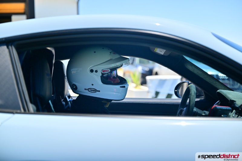 Porsche 911 white