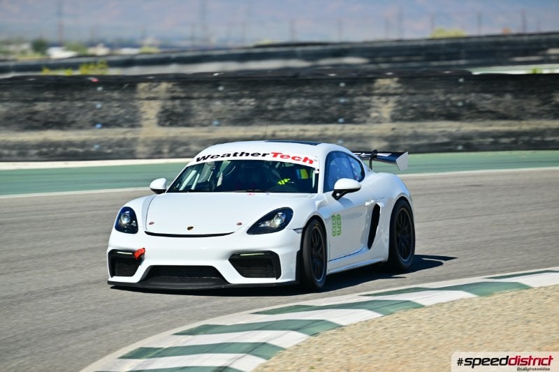 Porsche Cayman GT4 RS white