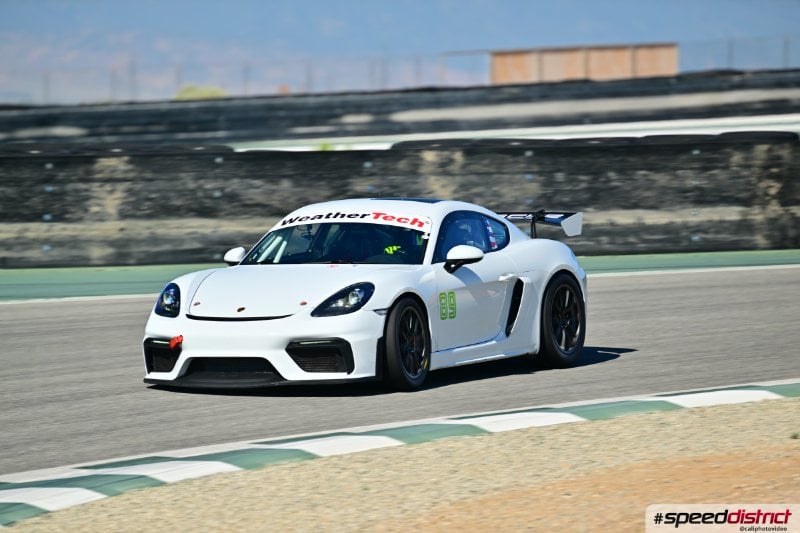 Porsche Cayman GT4 RS white