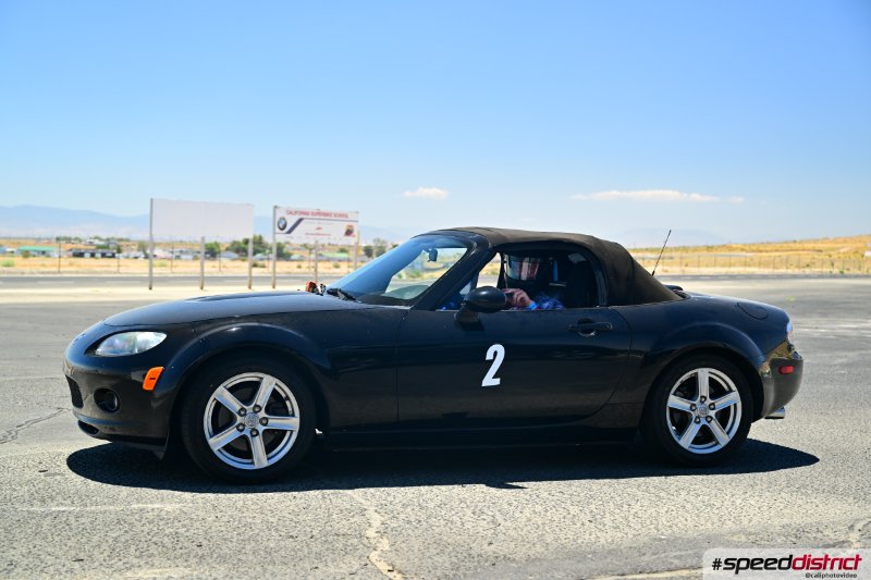 Mazda MX-5 Miata black